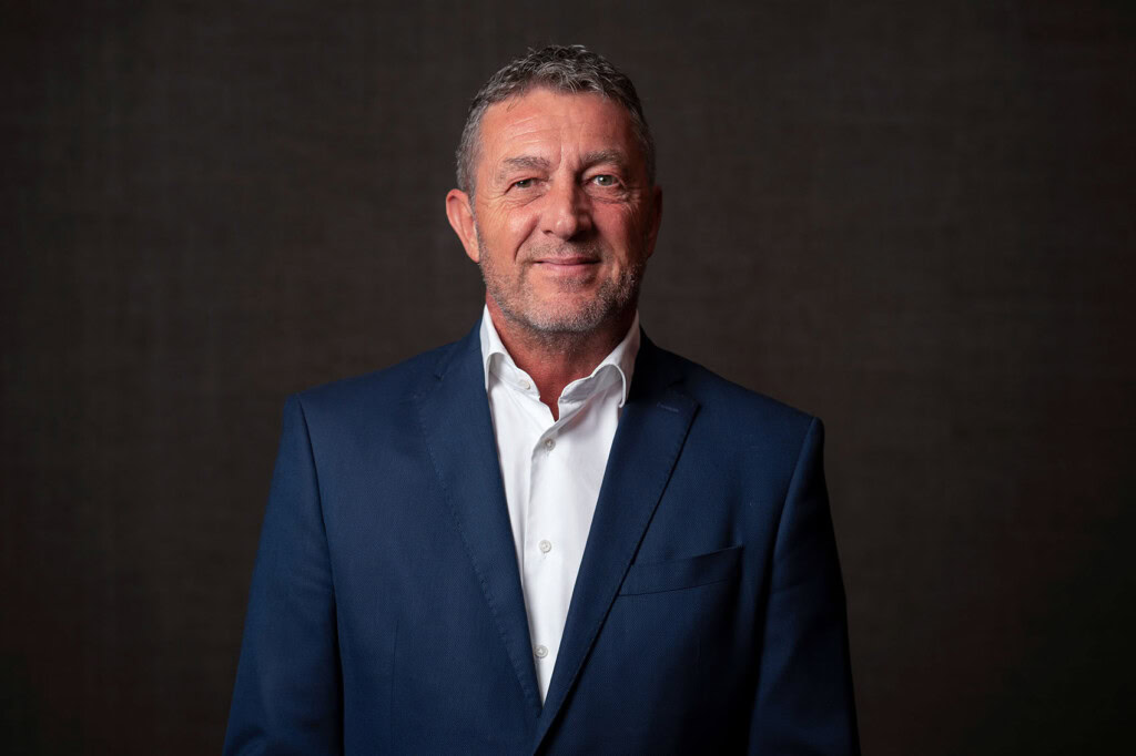 Ad Van Ling | Team Ostrica